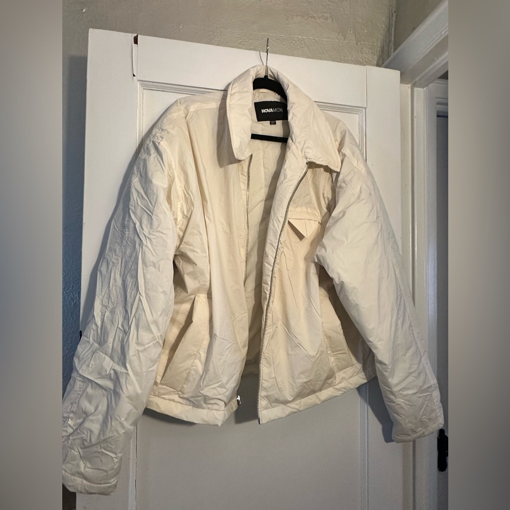 White light weight puffer Jacket